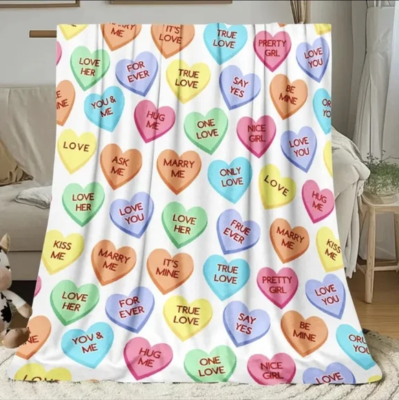 NWT Valentines Candy Hearts Digital Print Polyester Knit Blanket Throw 40" x 50" - Picture 4 of 6